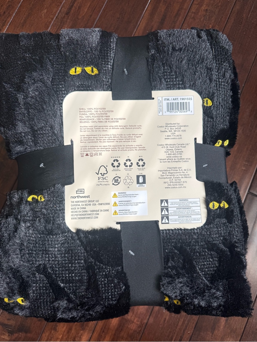 Viral Costco Halloween Black Cat faux fur blanket - Picture 3 of 4